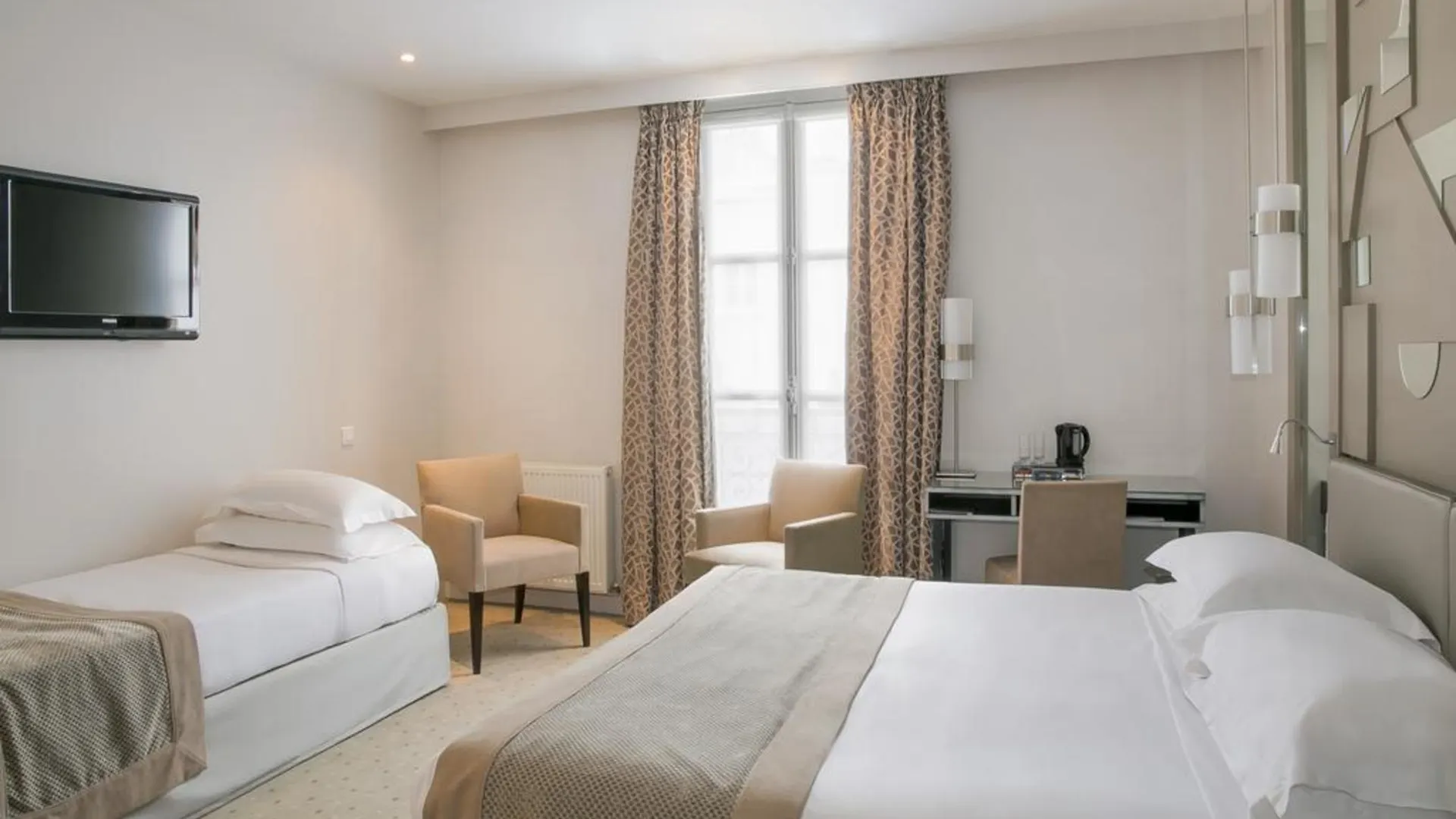 Hotel A La Villa Des Artistes Paris