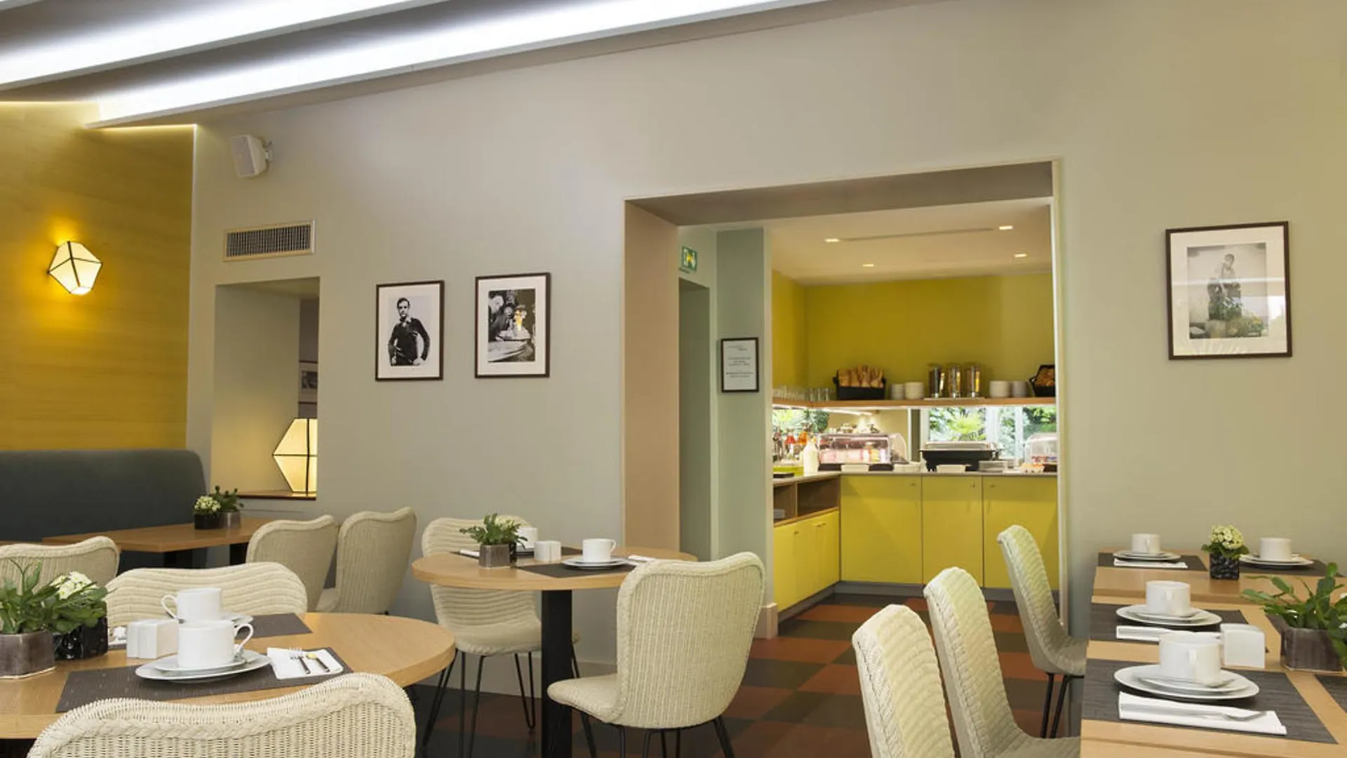 Hotel A La Villa Des Artistes Paris 3*,  France
