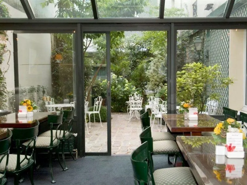 Hotel A La Villa Des Artistes Paris