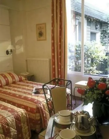Hotel A La Villa Des Artistes Paris
