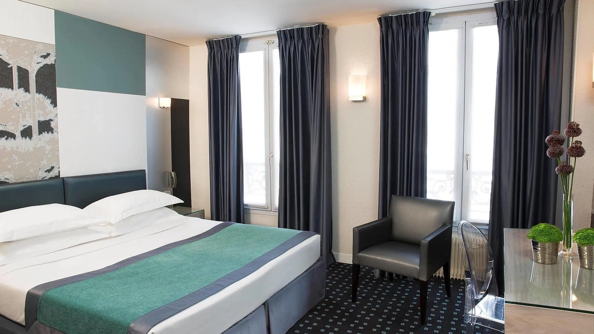 Hotel A La Villa Des Artistes Paris 3*,  France